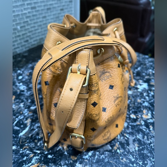 MCM Visetos Medium Drawstring 
Bucket Bag in Cognac. EUC - Picture 4 of 15